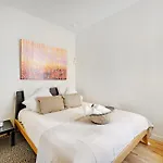 Appartement Superbe T2 Bon Marches Rive Gauche Parijs